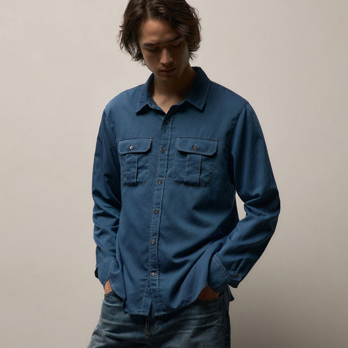 Featherweight Denim Utility Shirt In Medium Wash | James Perse Los