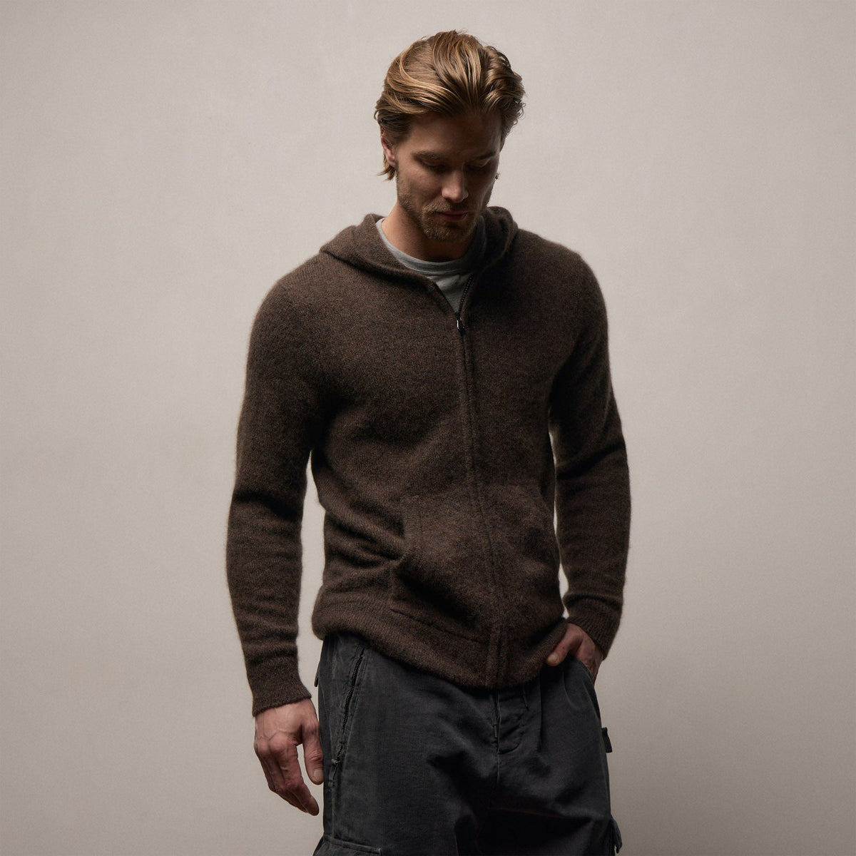 Lightweight Textured Cashmere Knit Zip Up Hoodie In Bark | James