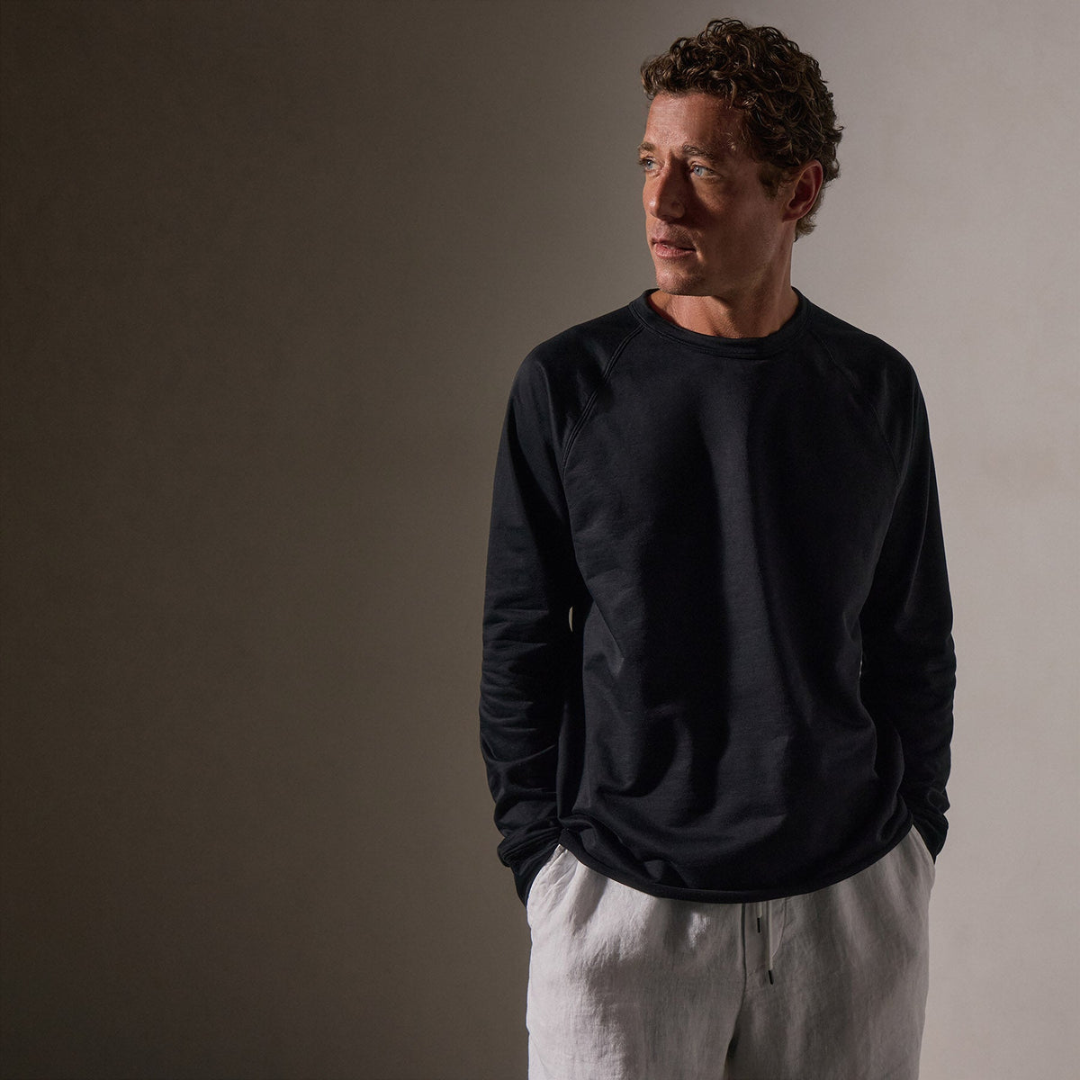 Fine French Terry Sweatshirt - Black | James Perse Los Angeles
