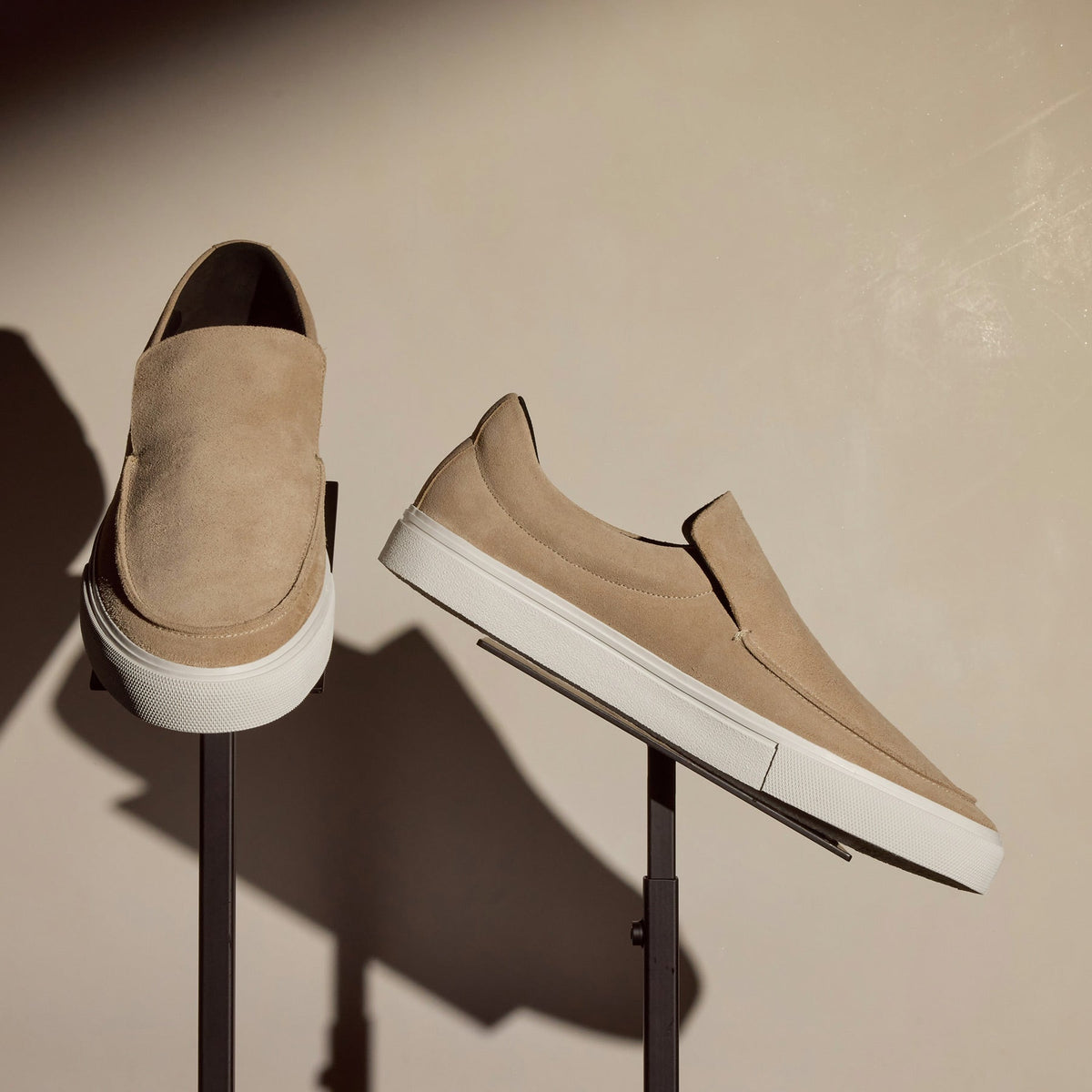 Men's Coastal Suede Slip On in Linen | James Perse Los Angeles