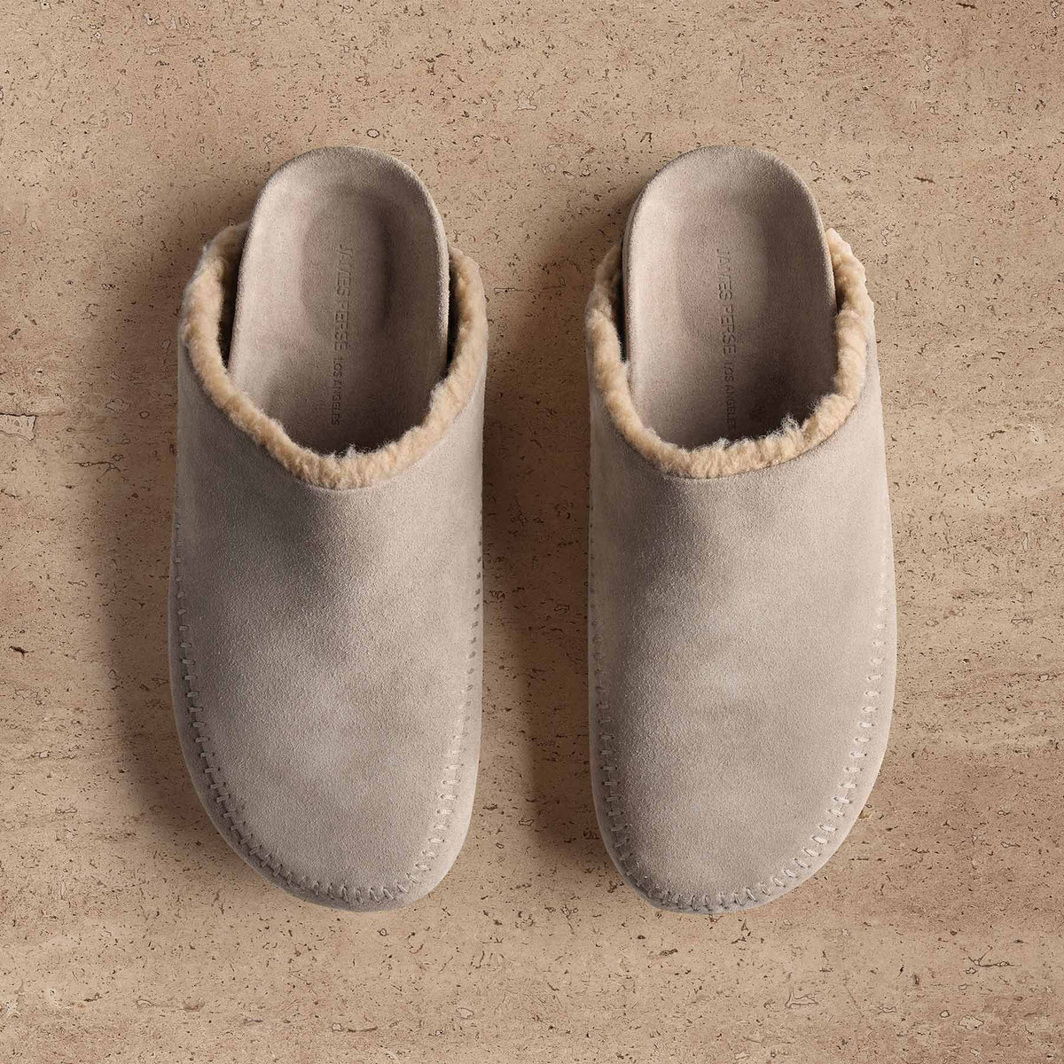 シュガーズ Men's Suede Clog In Earth | James Perse Los Angeles
