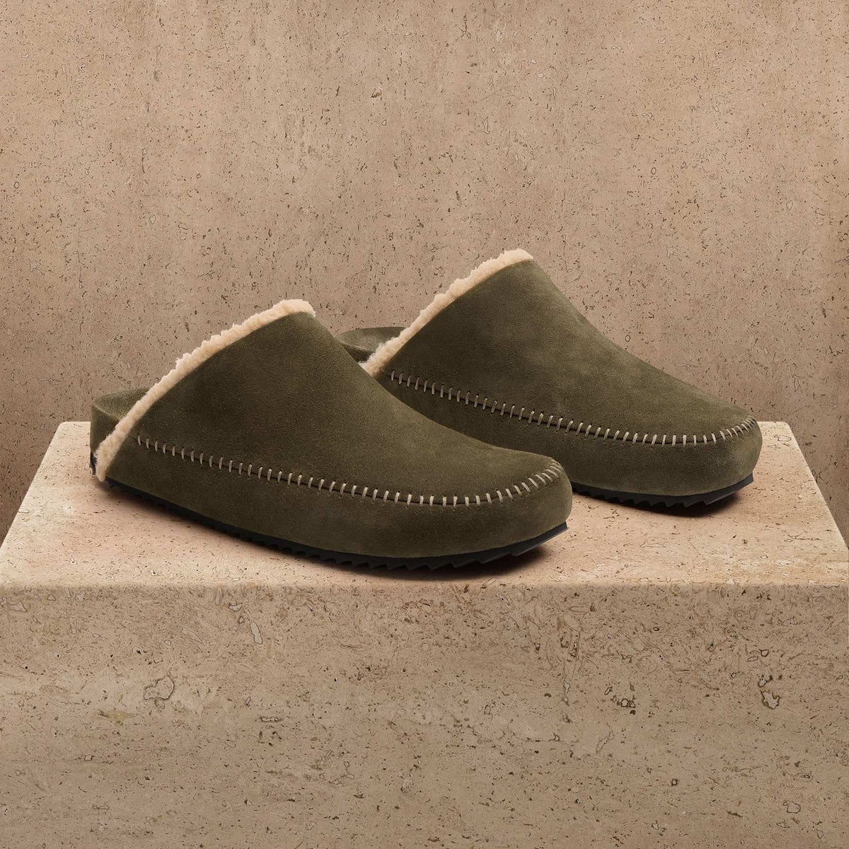 Men's Suede Clog In Musk | James Perse Los Angeles
