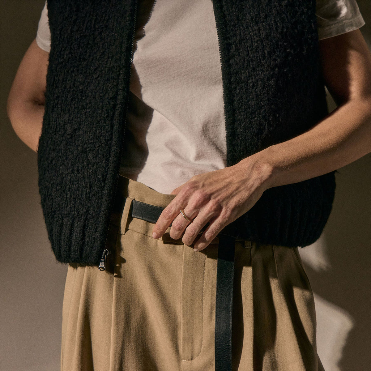 Full Zip Sweater Vest In Black | James Perse Los Angeles
