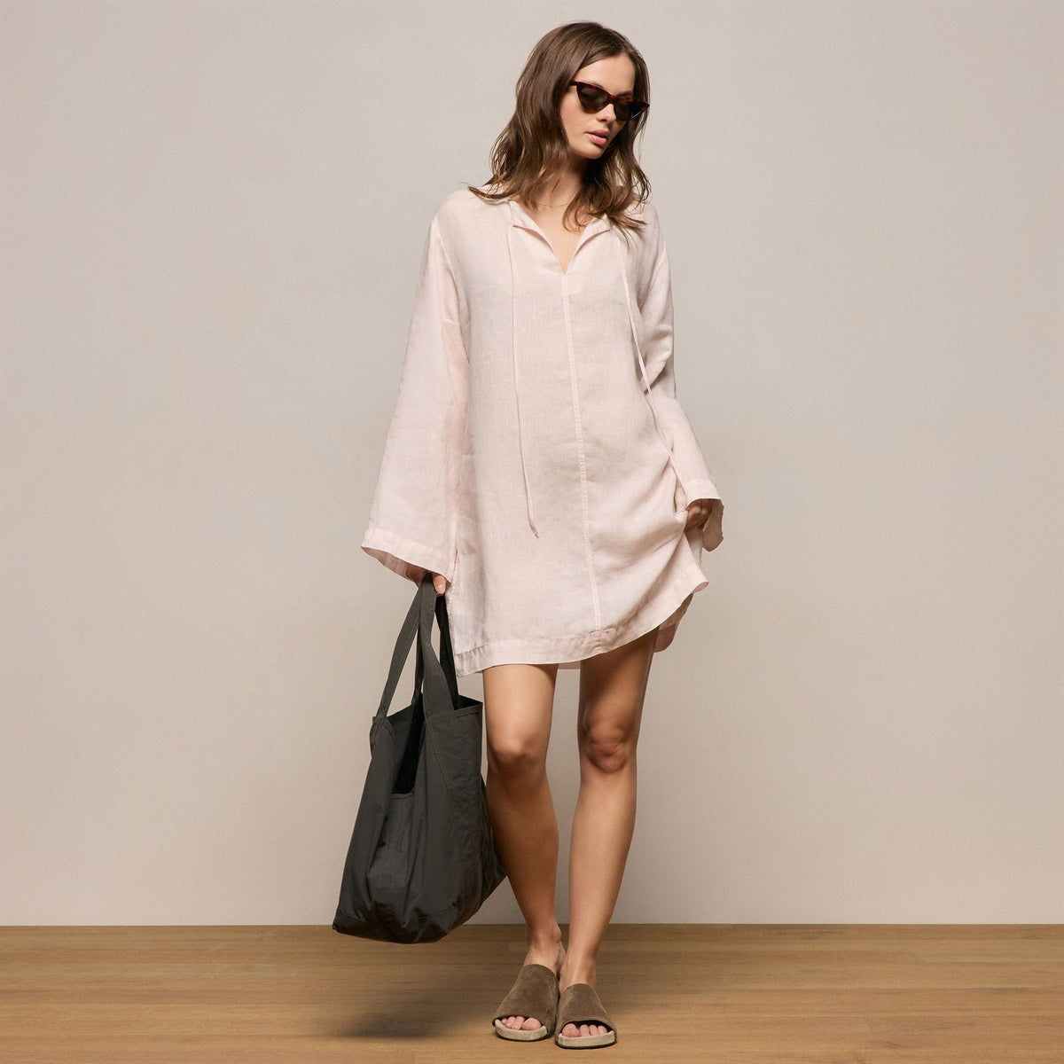 pink tunic dress Greenwich Bell Cuff in Hadley's Block Print and White Hadley's Block Print Pink and White / S Slightly contoured at the waist Miluxas Women's Collared Sleeveless Mini