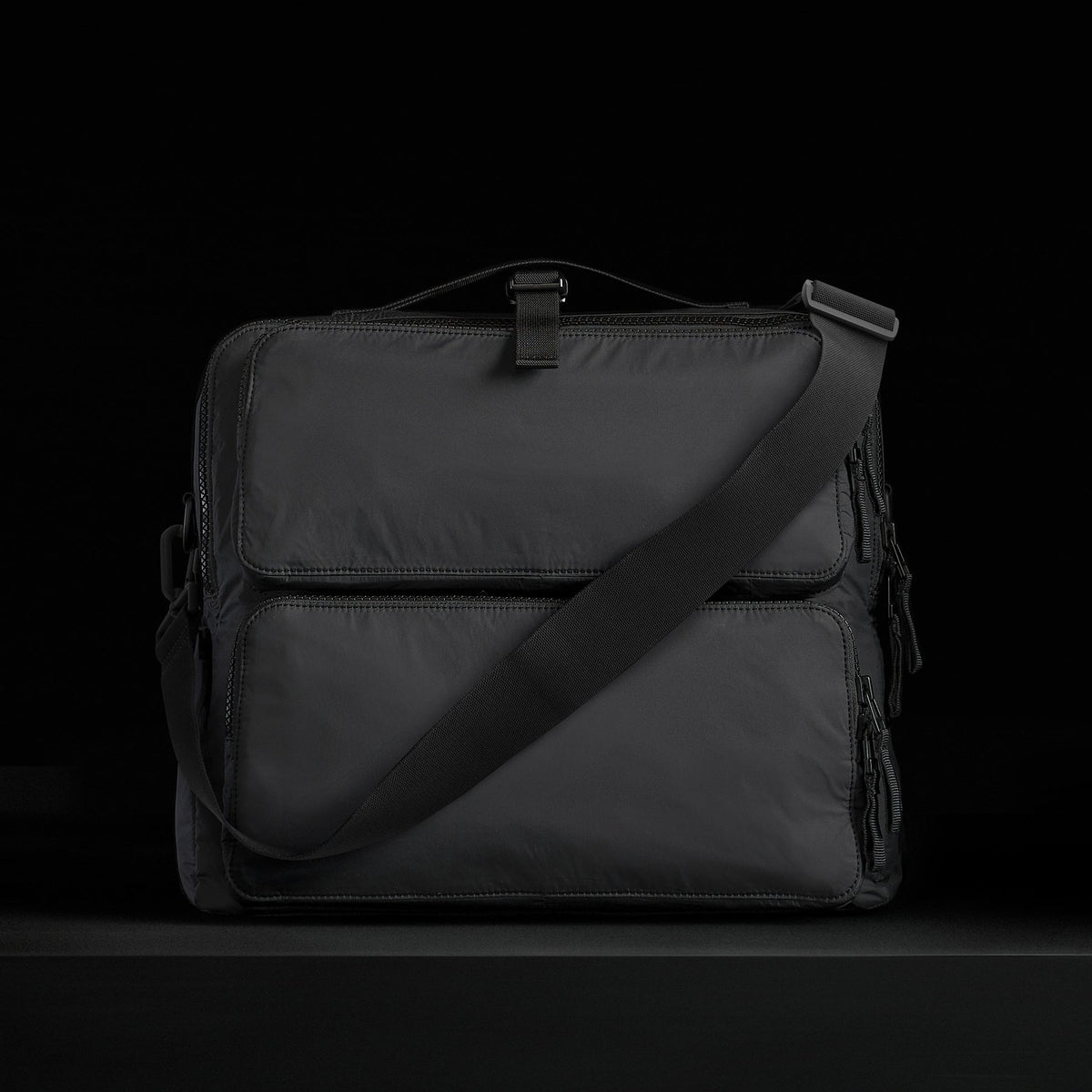 Messenger Bag in Black | James Perse Los Angeles
