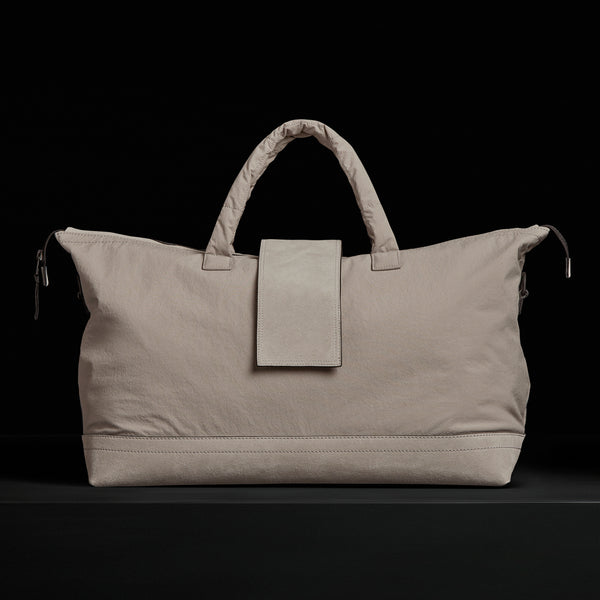 LA Medium Duffel in Sand | James Perse Los Angeles