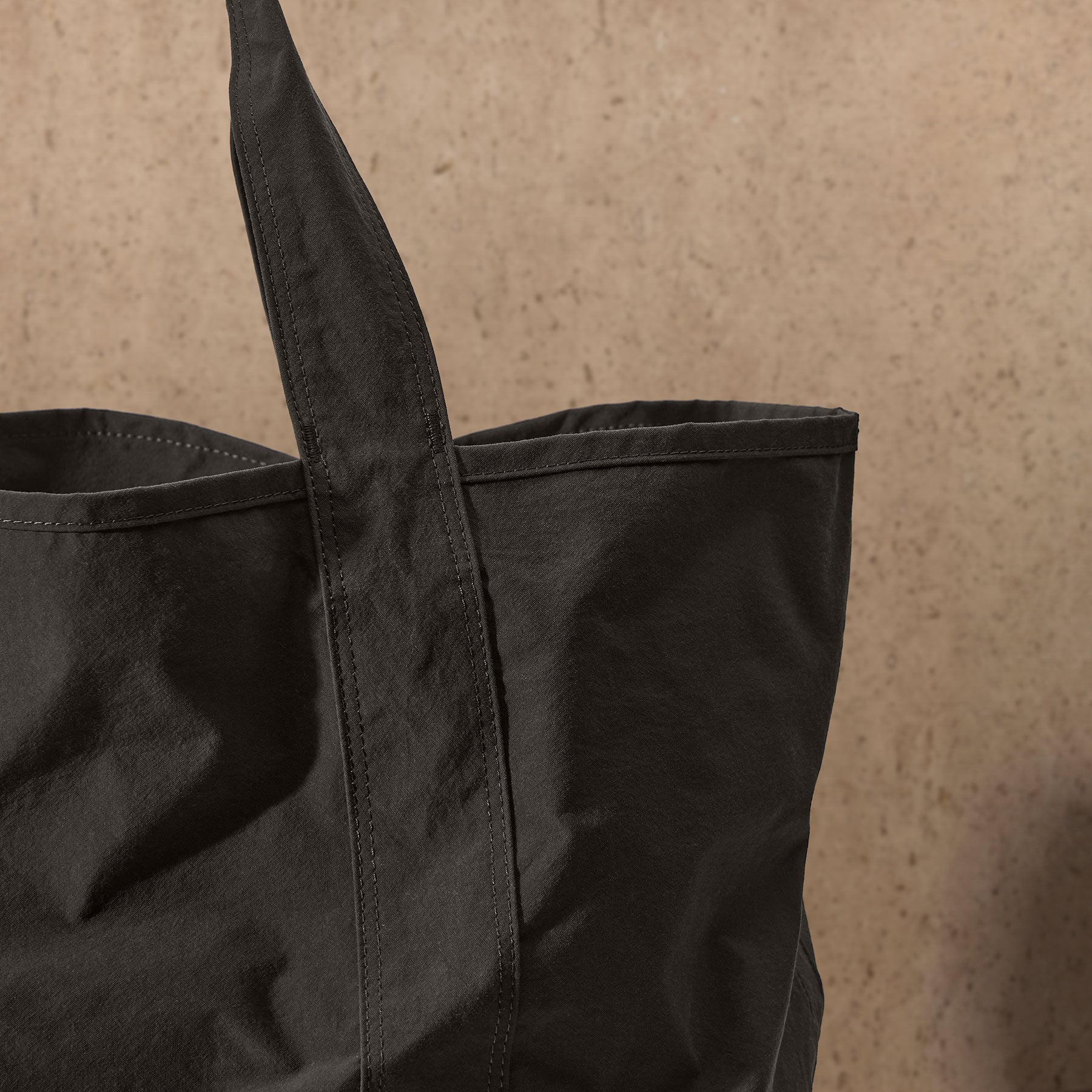 Small Matte Nylon Tote in Hemlock | James Perse Los Angeles