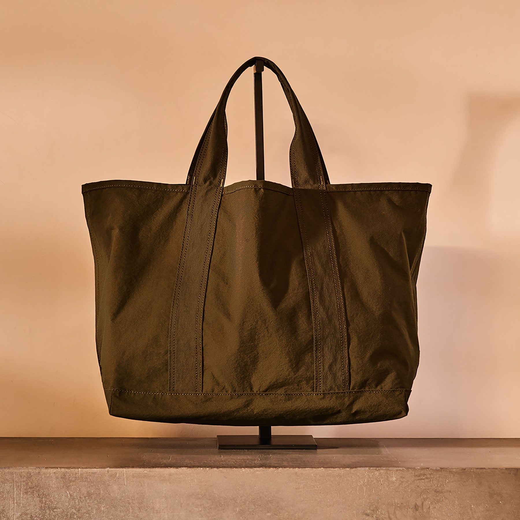 Small Matte Nylon Tote - Olive | James Perse Los Angeles