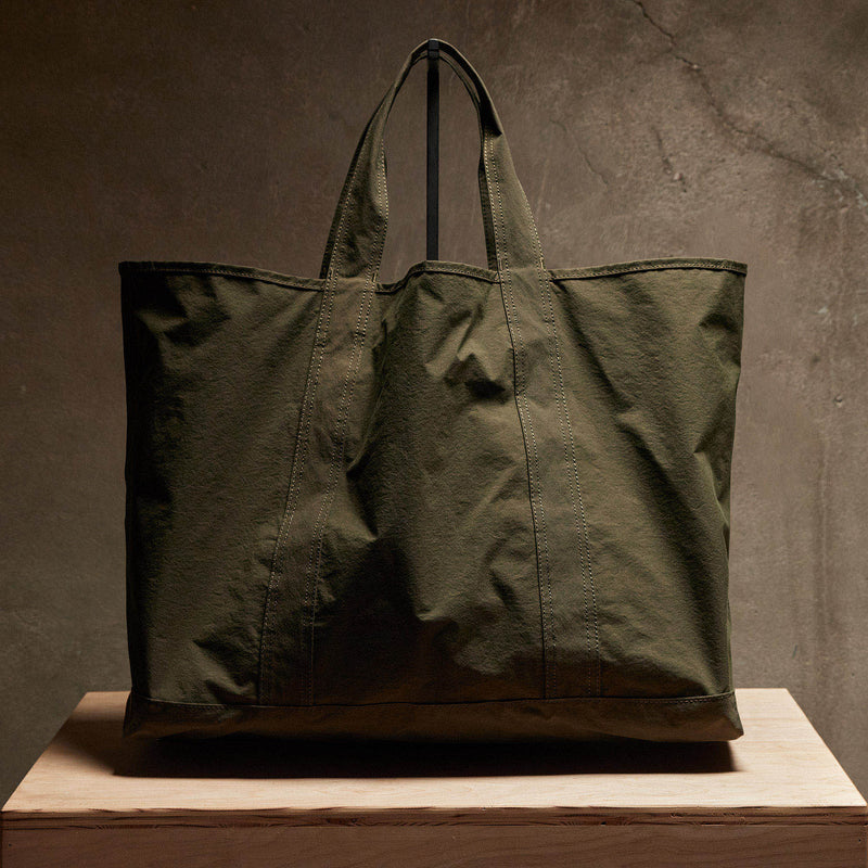 Large Matte Nylon Tote in Olive | James Perse Los Angeles