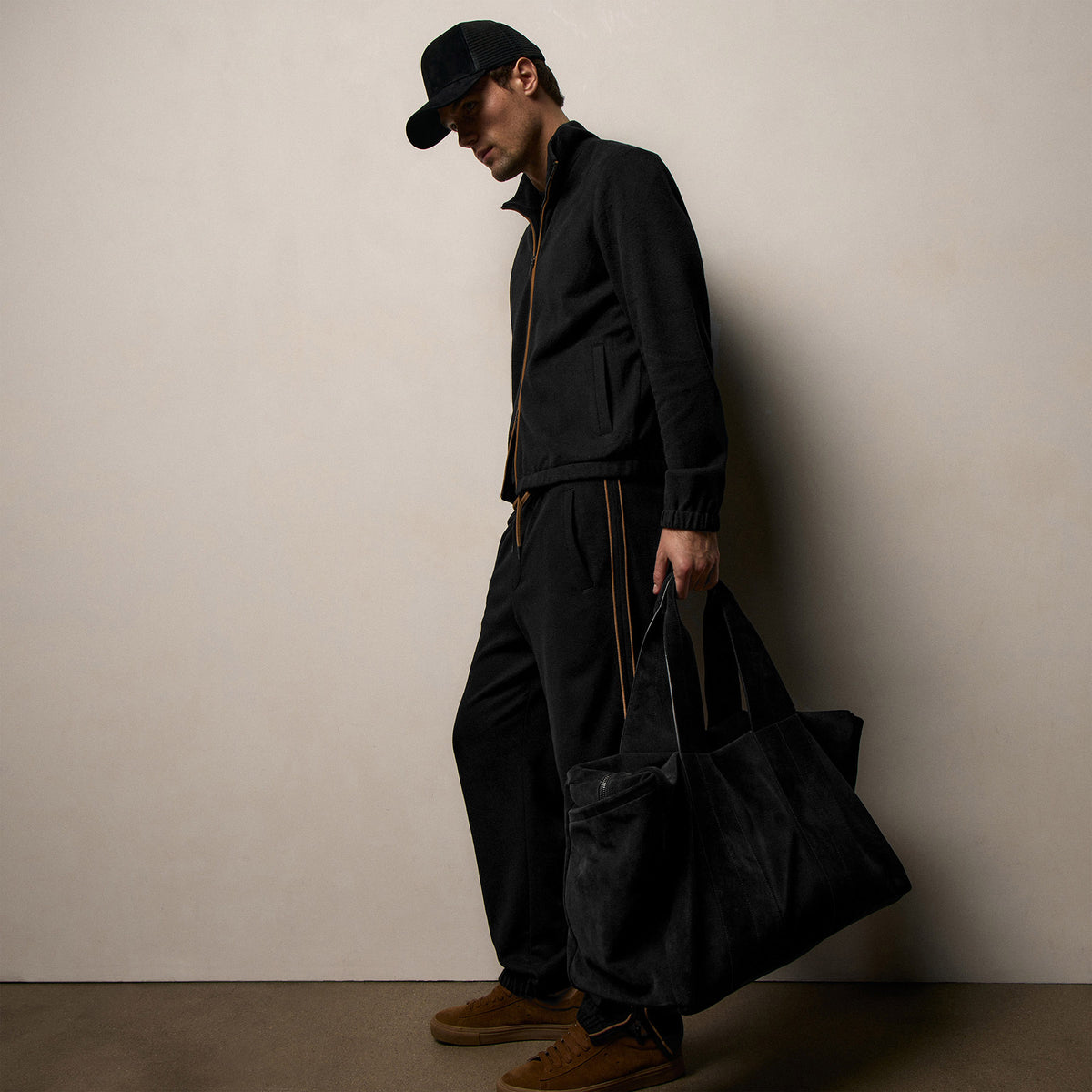 Suede Montecito Weekend Bag In Black | James Perse Los Angeles / Mens