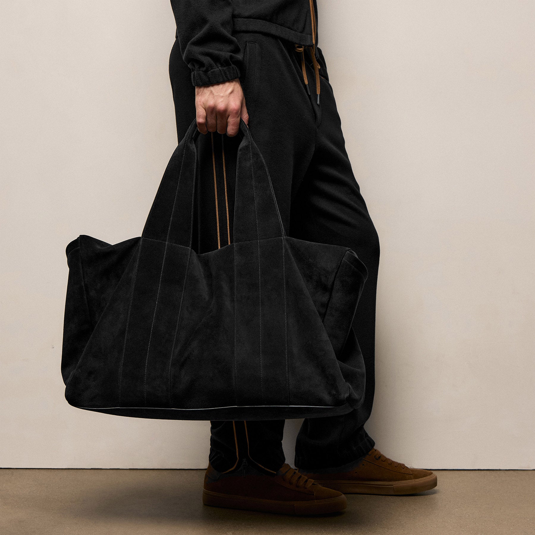 Suede Montecito Weekend Bag In Black | James Perse Los Angeles / Mens
