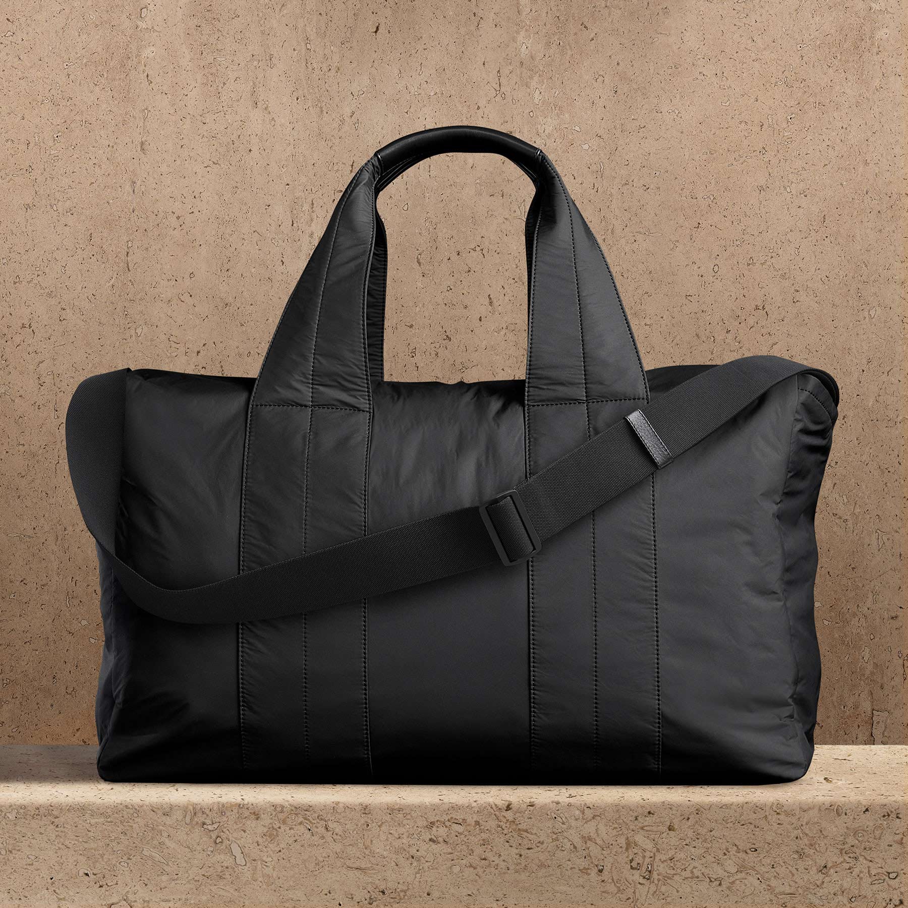 Large Duffle Bag in Black | James Perse Los Angeles