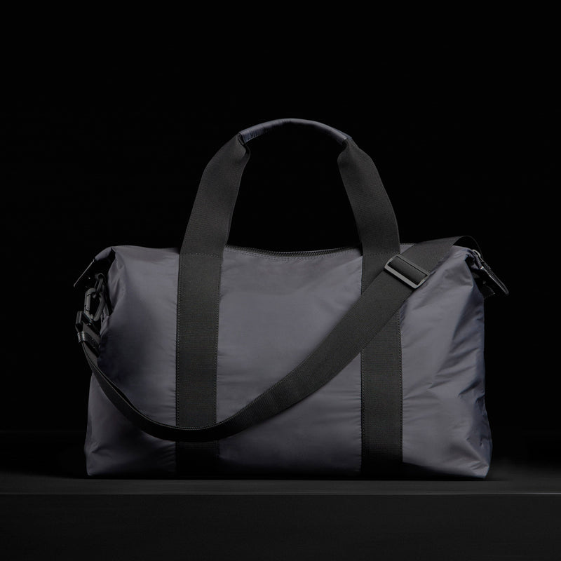 Highland Duffle Bag in Charcoal/Black | James Perse Los Angeles