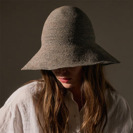 Janessa Leone Teagan in Sage | James Perse Los Angeles