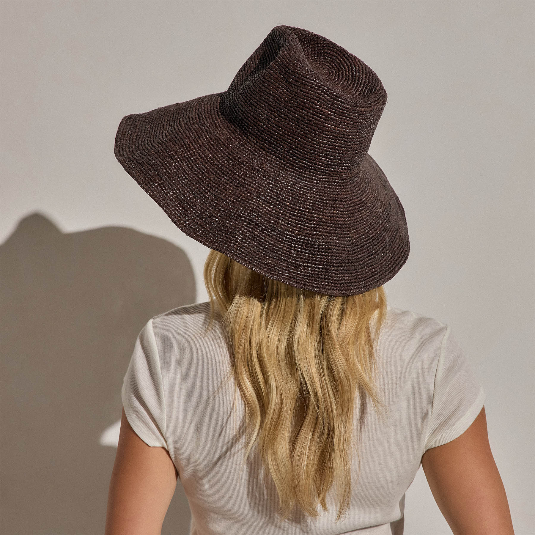 Janessa Leone Waverly In Chocolate | James Perse Los Angeles