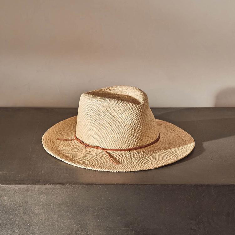 Pier Hat in Ivory / Tan | James Perse Los Angeles