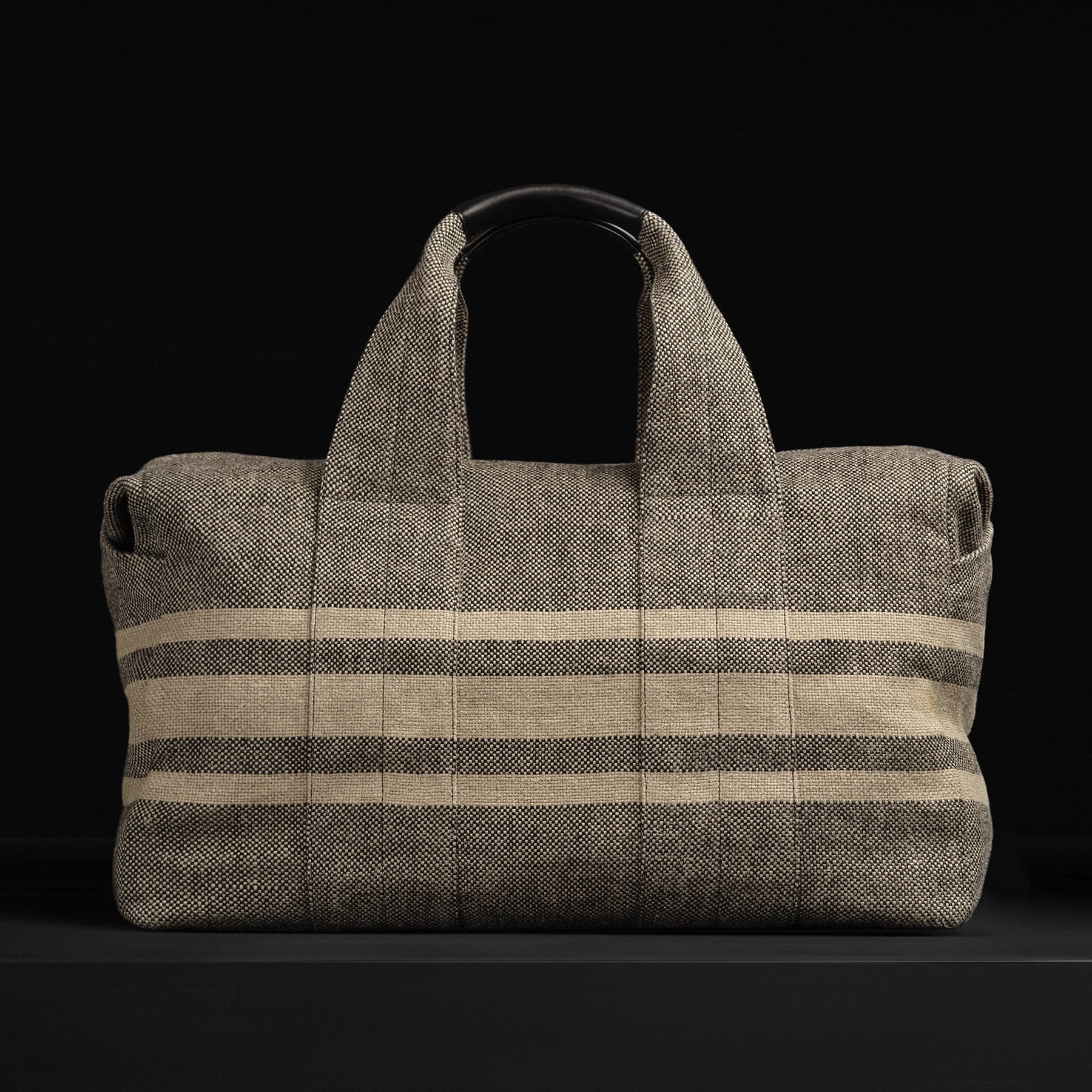Montecito Weekend Bag in Black/Beige | James Perse Los Angeles