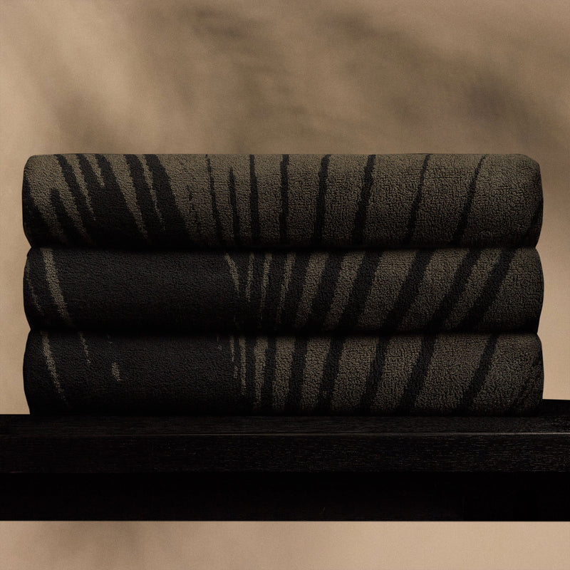 Palm Frond Beach Towel - Palm/Black