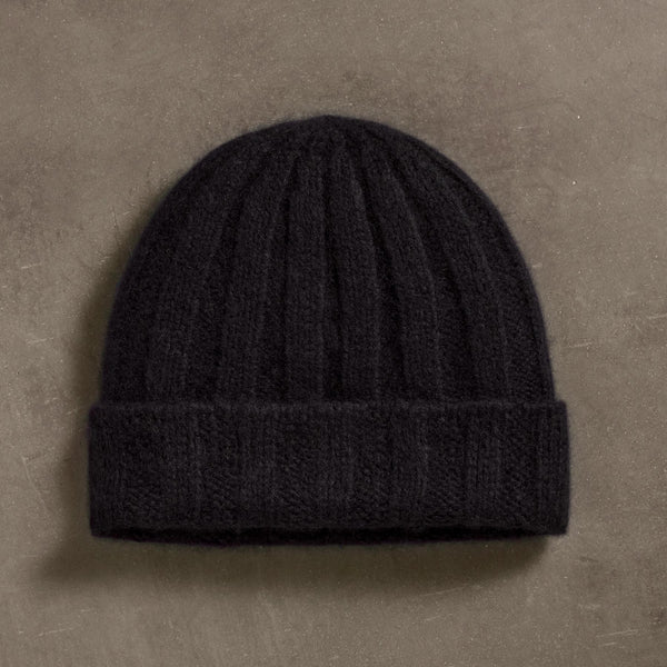 Textured Cashmere Beanie  in True Black | James Perse Los Angeles