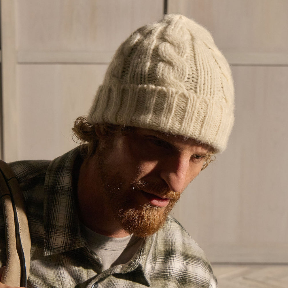Lightweight Textured Cashmere Cable Knit Beanie in Ivory | James Perse Los Angeles / Mens