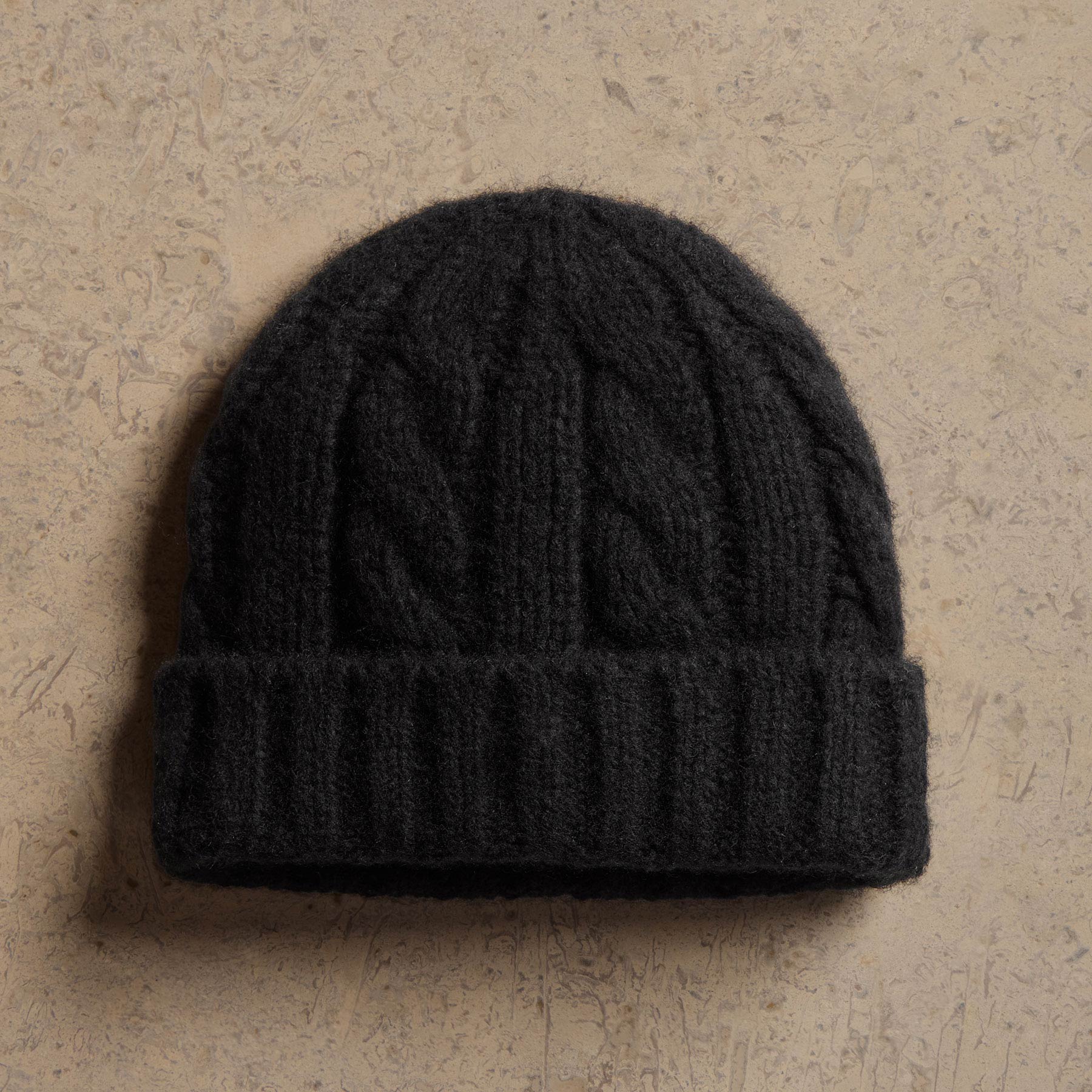 Lightweight Txrd Cashmere Cblknt Beanie in True Black | James Perse Los Angeles