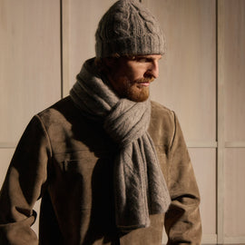 Lightweight Cashmere Cableknit Scarf in Beige Melange | James Perse Los Angeles / Mens