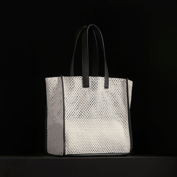 Raffia Tote in White Sand | James Perse Los Angeles