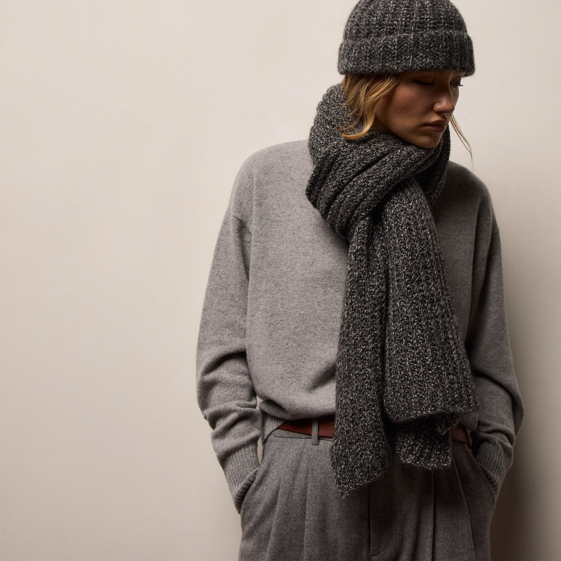 Cashmere Silk Marl Beanie - Black Mix | James Perse Los Angeles