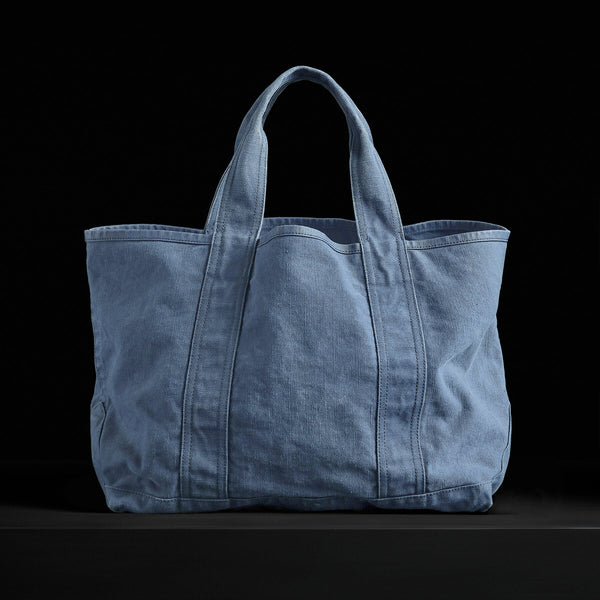 Small Canvas Tote in Swimming Pool | James Perse Los Angeles