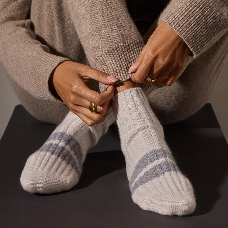 Short Cashmere Sock in Pearl/Heather Grey | James Perse Los Angeles