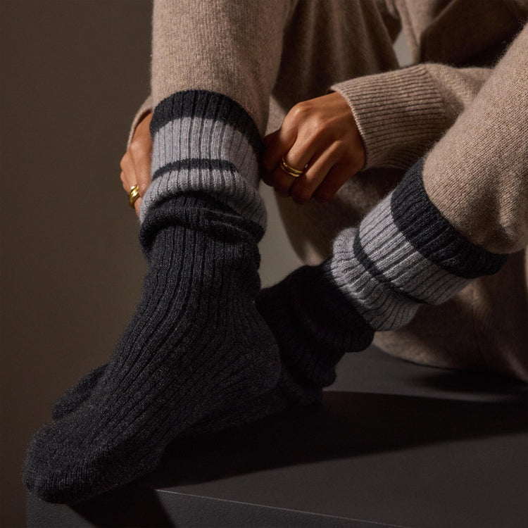 Long Chunky Cashmere Sock in Coal/Heather Grey | James Perse Los Angeles