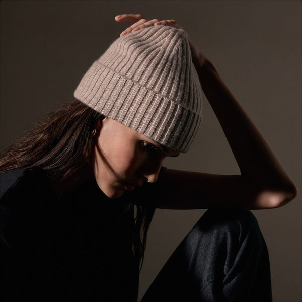 Recycled Cashmere Ribbed Beanie in Stone | James Perse Los Angeles / Womens