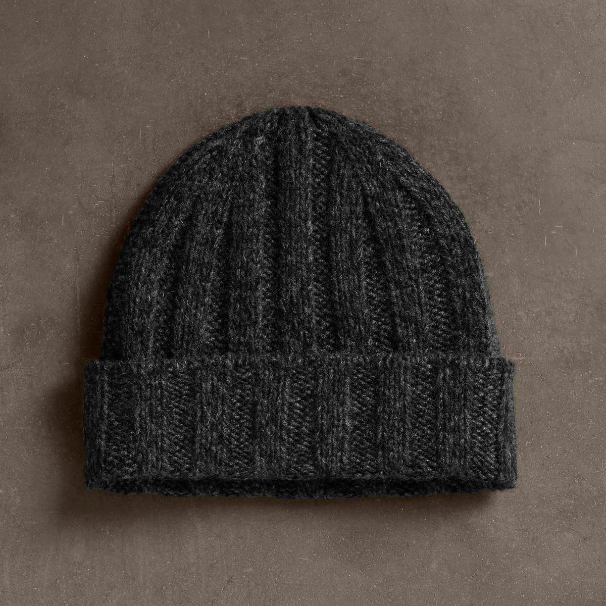 Cashmere Marled Beanie in Charcoal Marl | James Perse Los Angeles