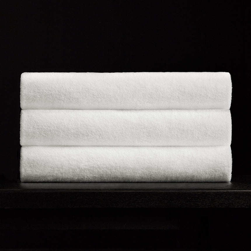 Bath Towel in White | James Perse Los Angeles