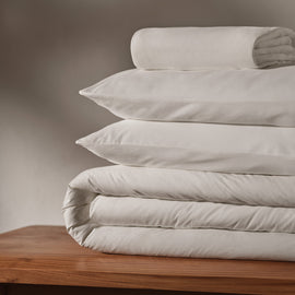 Cotton Bedding Set in Queen White | James Perse Los Angeles