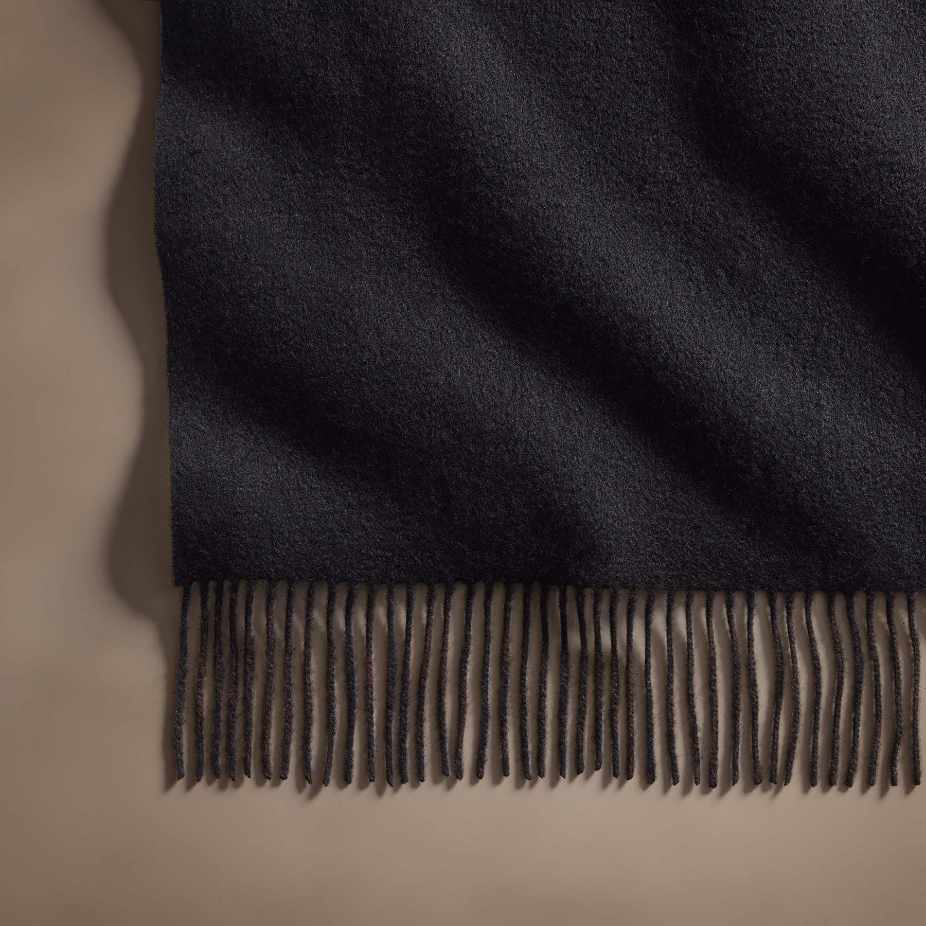 Double Sided Woven Cashmere Blanket - Black/Kona | James Perse Los