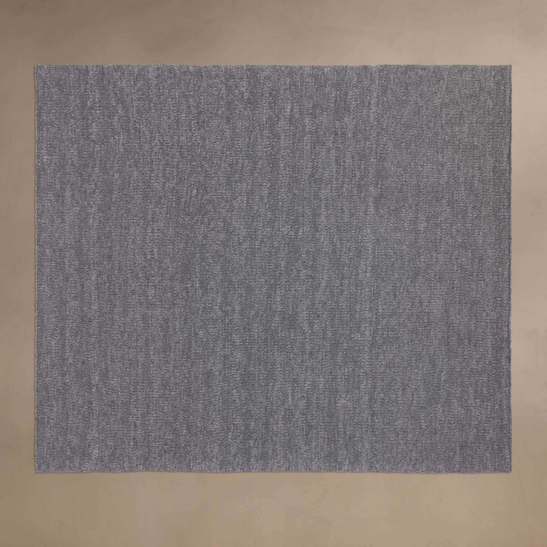 Cashmere Melange Knit Blanket in Charcoal Melange | James Perse Los Angeles