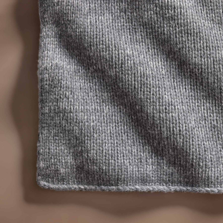 Cashmere Melange Knit Blanket in Charcoal Melange | James Perse Los Angeles