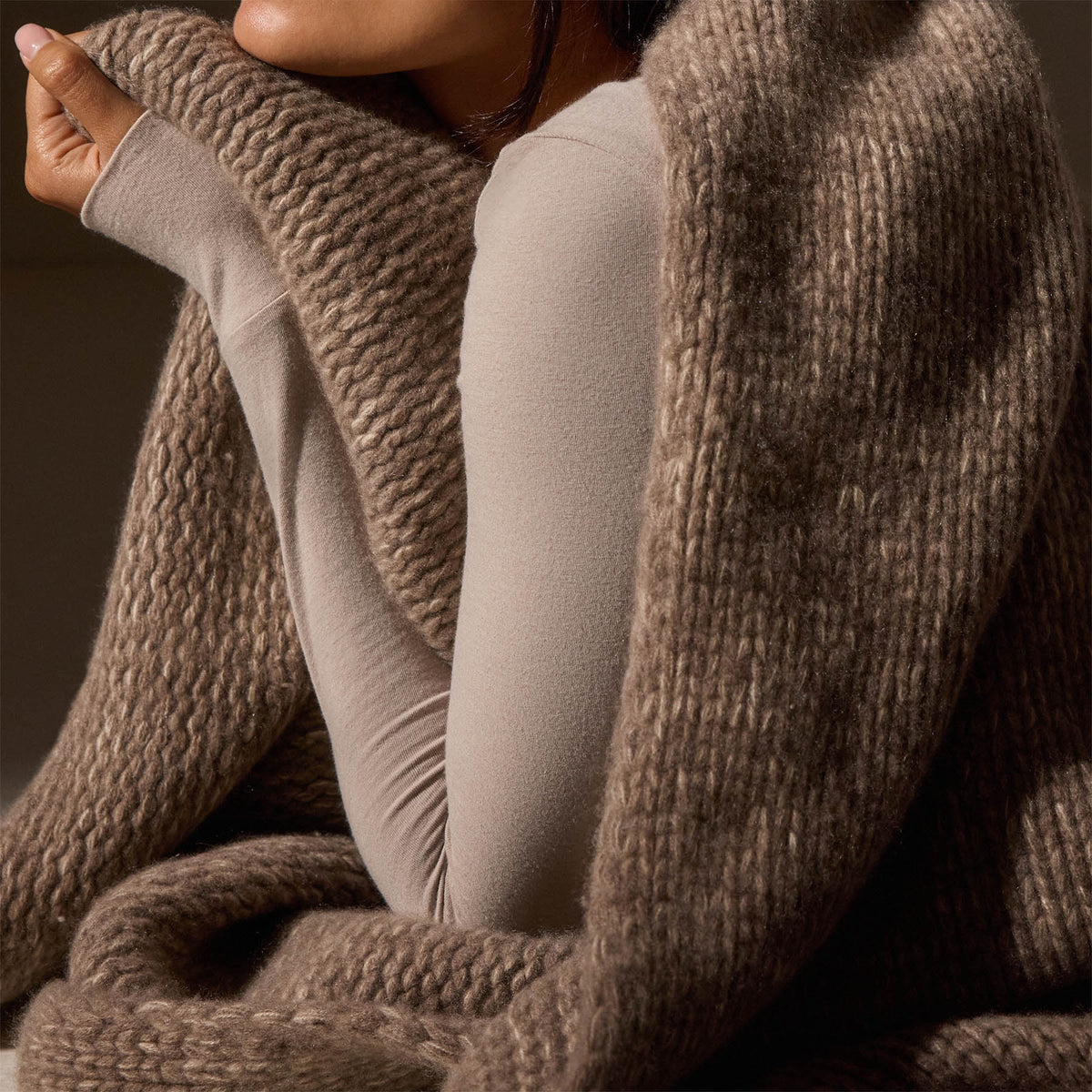 Cashmere Melange Knit Blanket in Taupe Melange | James Perse Los Angeles