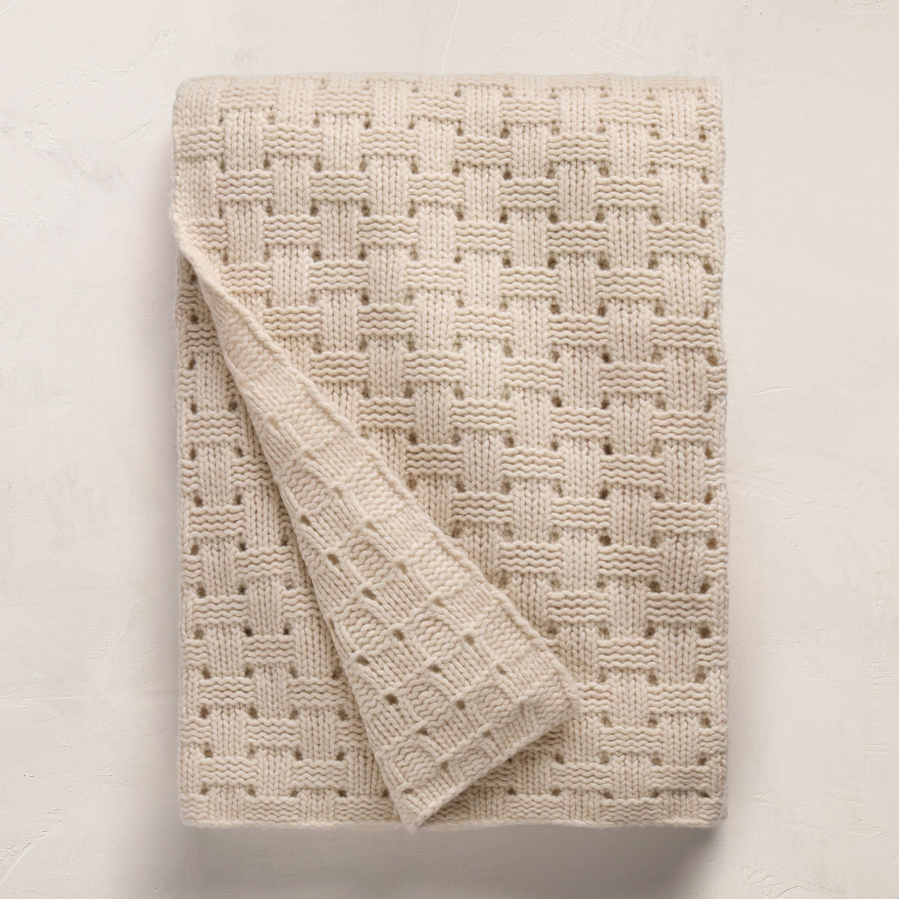 2 Tone Basket Weave Blanket in Chalk/Eco Alabaster | James Perse Los Angeles