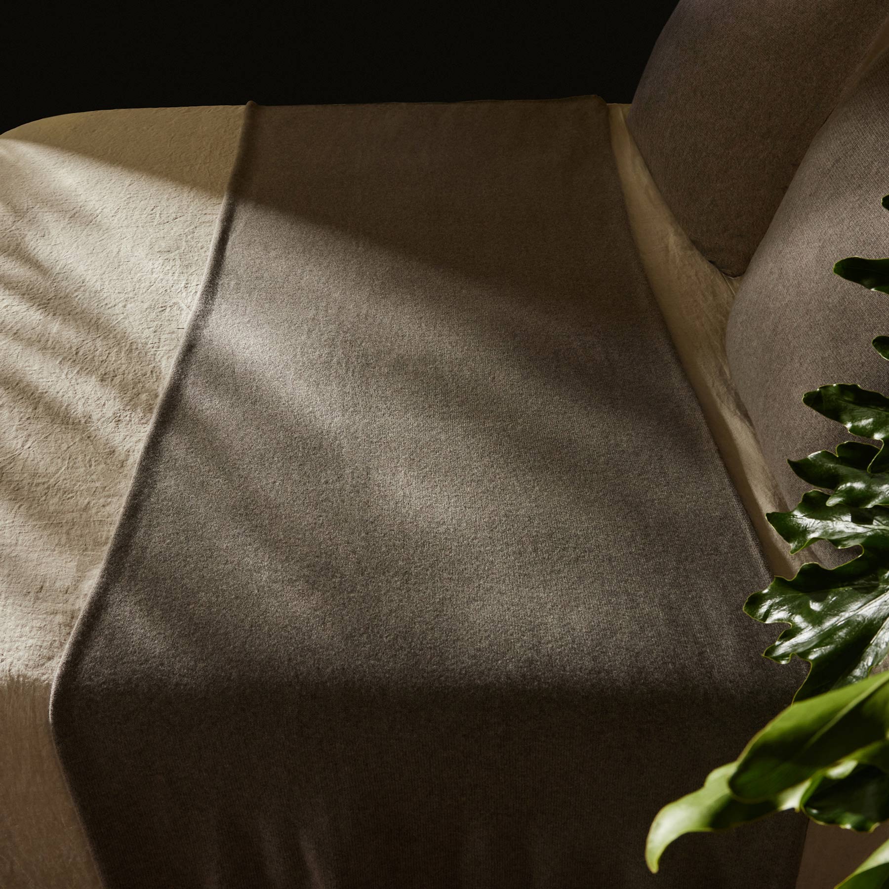 Cashmere Knit Blanket in Taupe Melange | James Perse Los Angeles