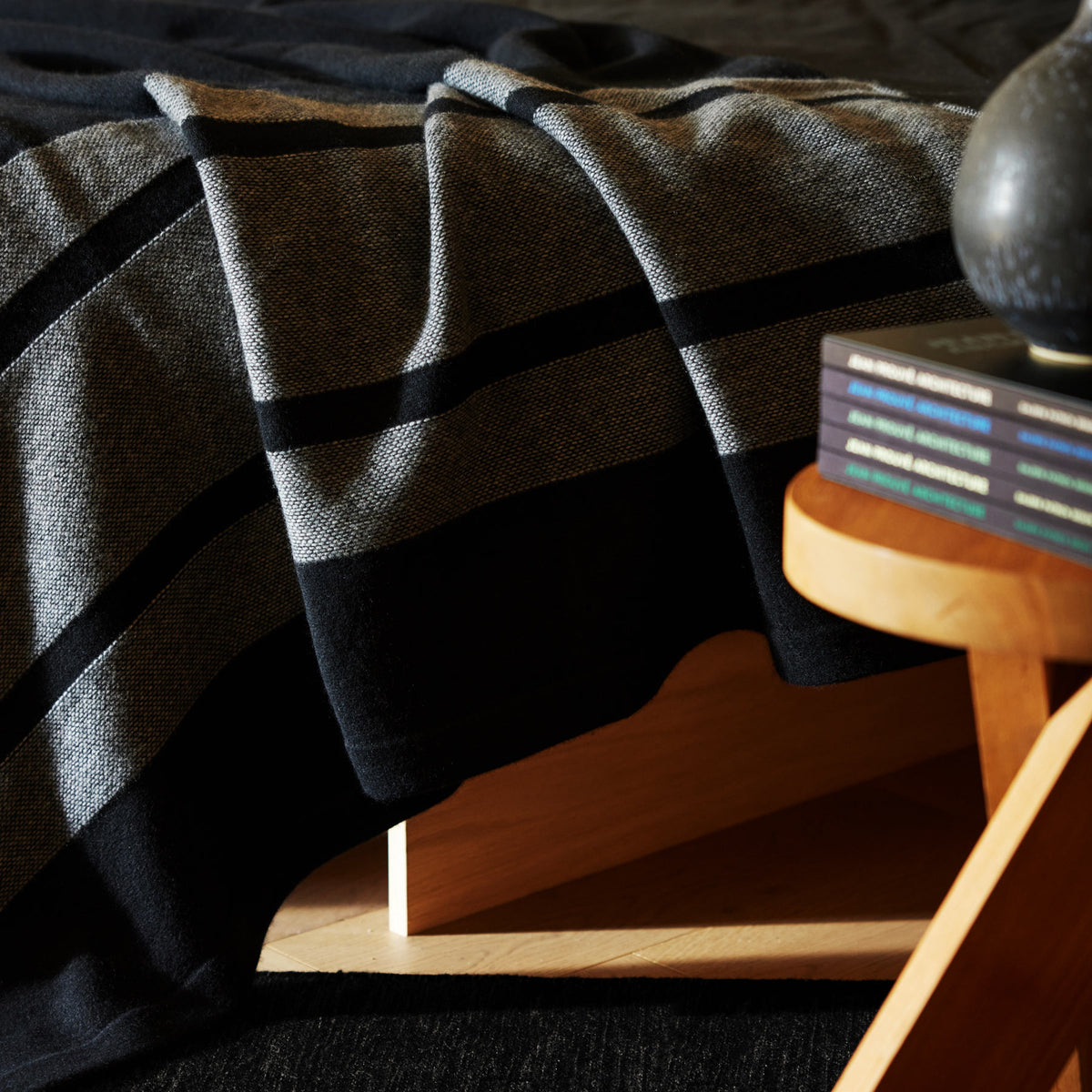 Baja Stripe Knit Blanket in Black/Heather Grey | James Perse Los Angeles