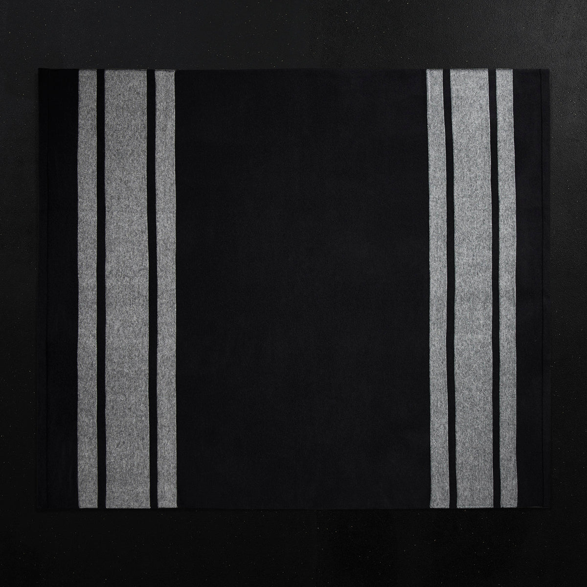 Baja Stripe Knit Blanket in Black/Heather Grey | James Perse Los Angeles
