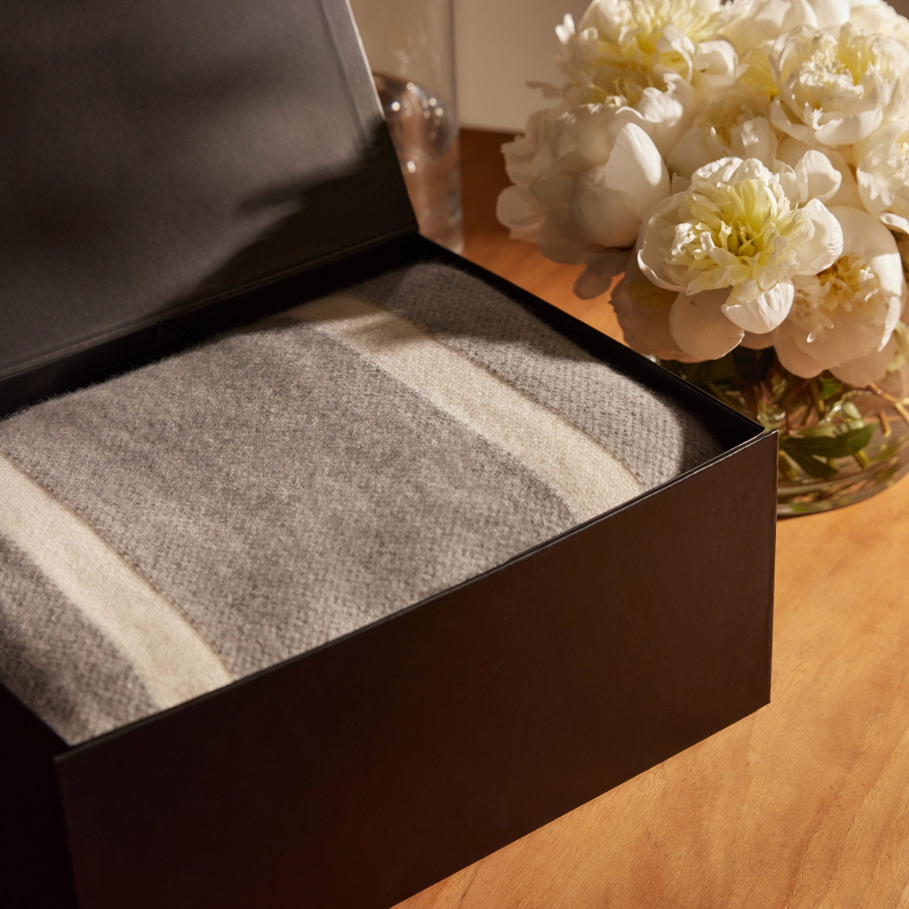Baja Cashmere Blanket Gift Box in Ivory/Flannel | James Perse Los Angeles