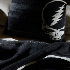 Dead And Company Pillow Sham in Black/ White/ Charcoal | James Perse Los Angeles
