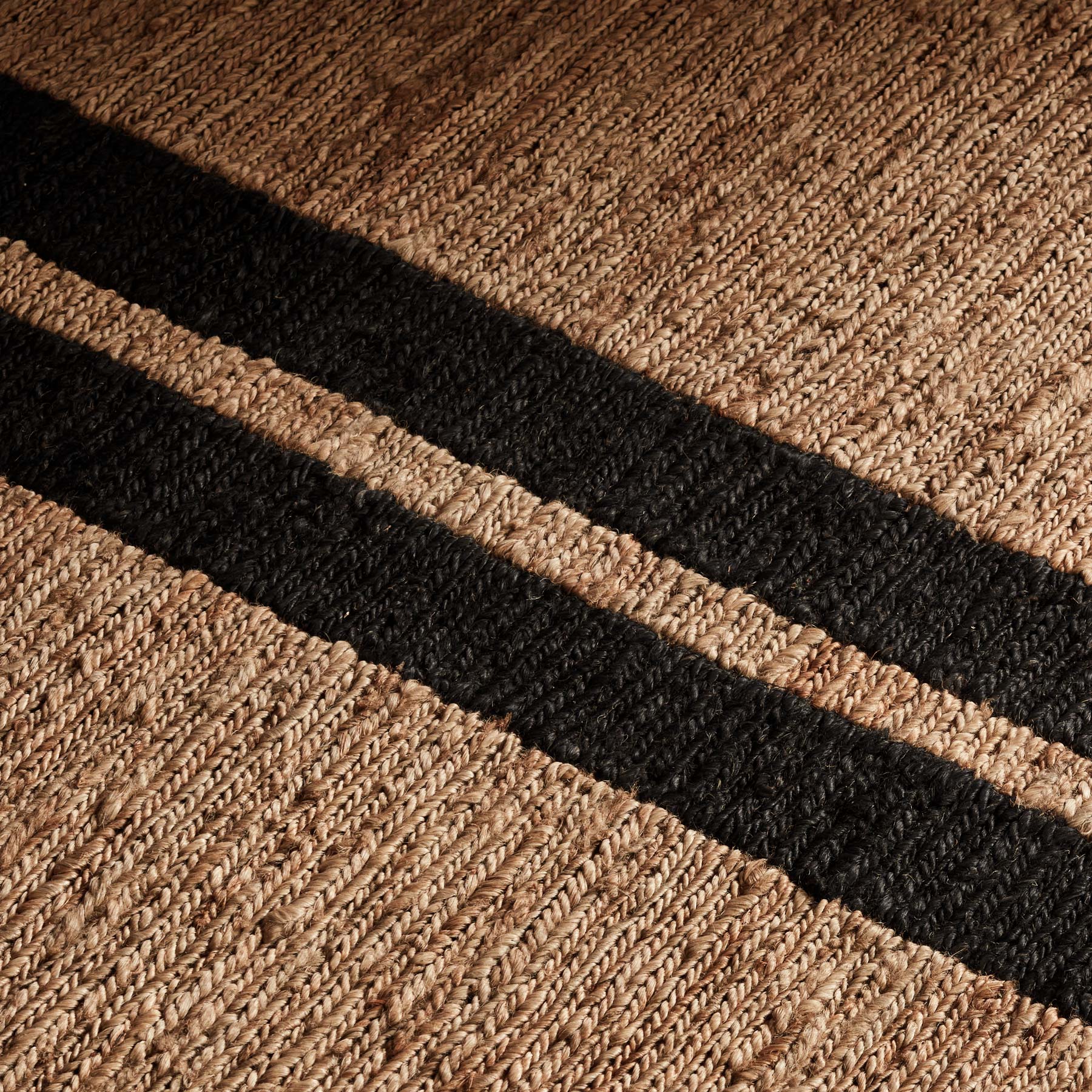Jute Runner 3.5FT X 9FT - Natural/Charcoal Stripe | James Perse Los Angeles