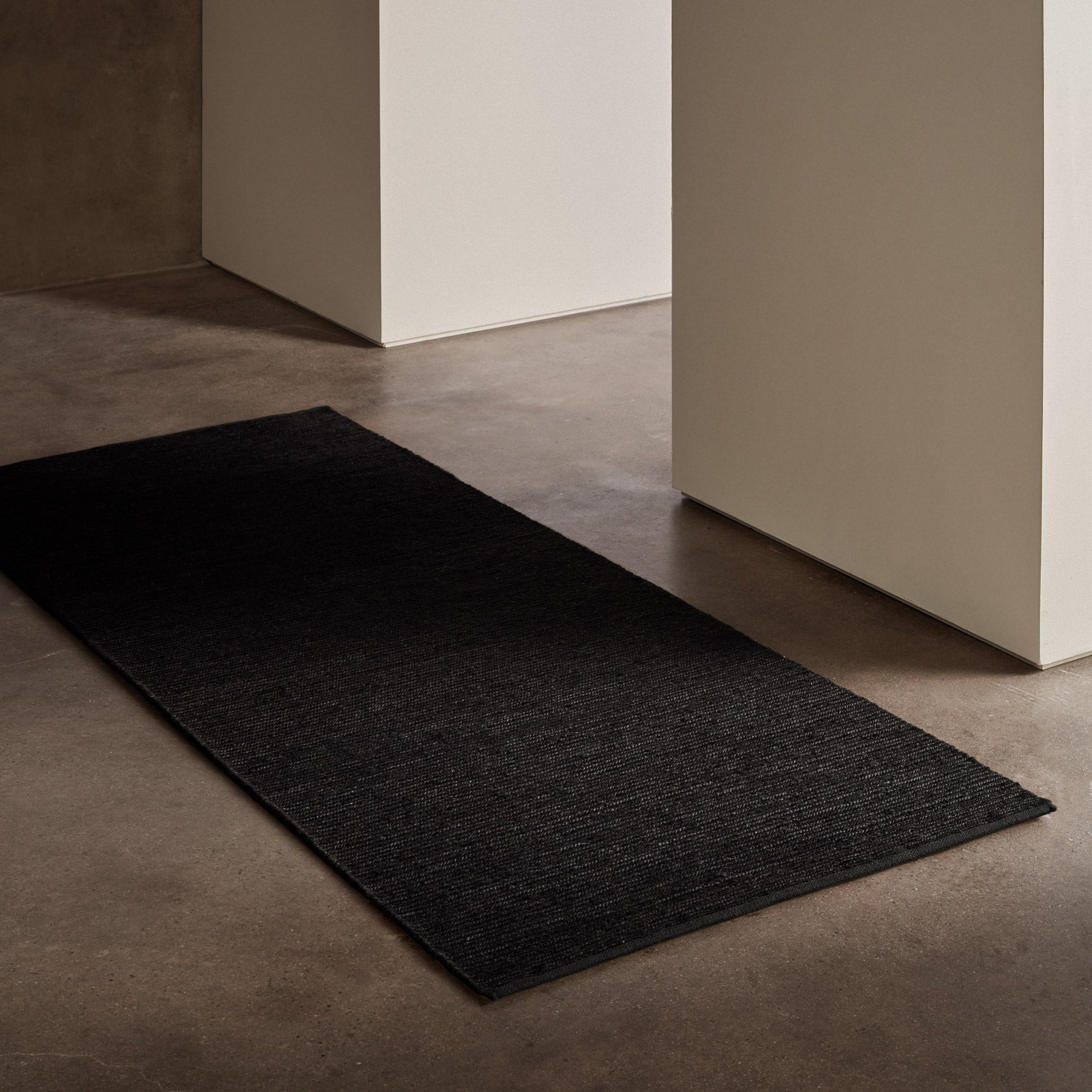 Jute Runner in Charcoal | James Perse Los Angeles