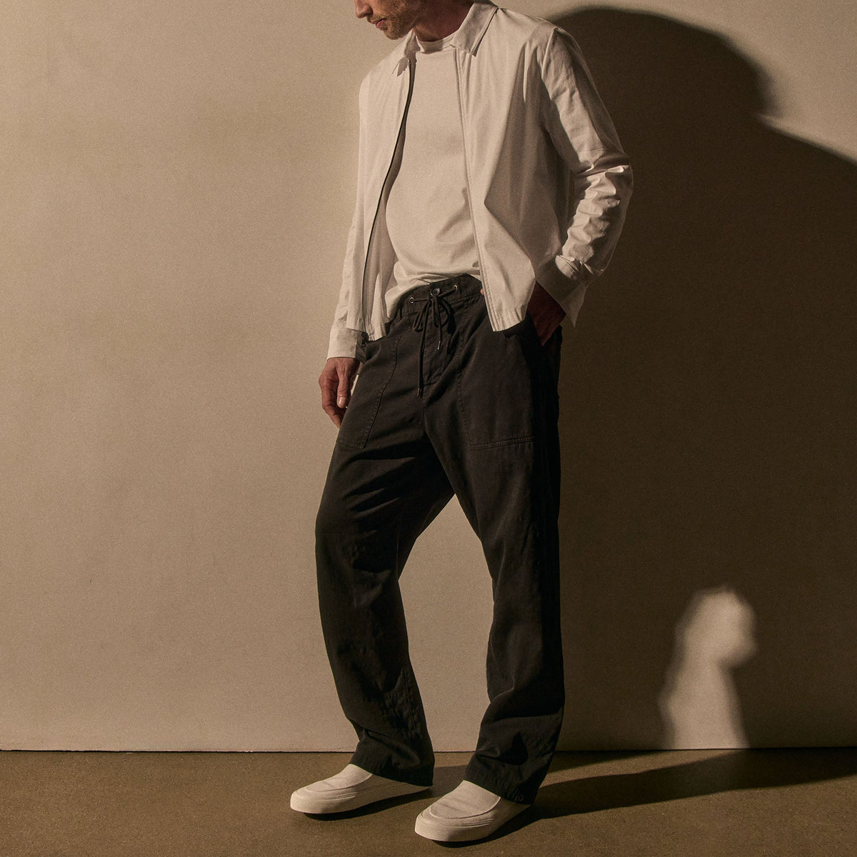 Slub Cotton Utility Flight Pant in Magma Pigment | James Perse Los Angeles