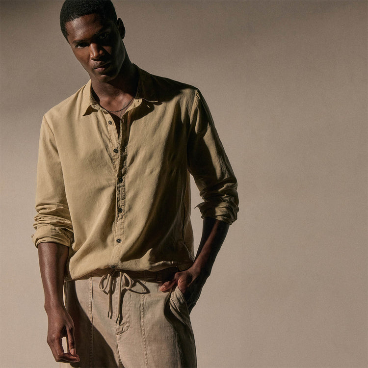 Standard Shirt in Light Khaki Pigment | James Perse Los Angeles