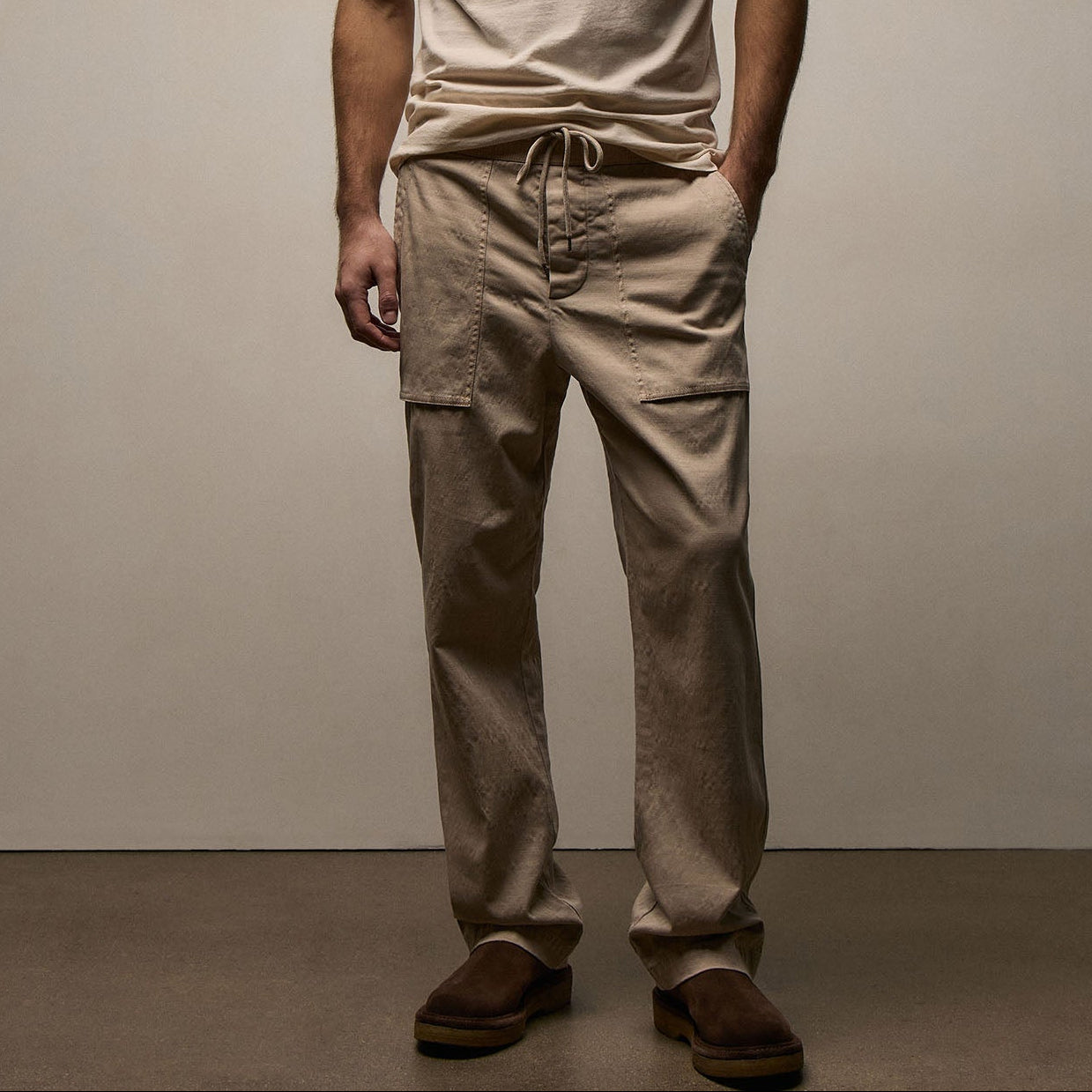 Slub Cotton Utility Pant in Stone Pigment | James Perse Los Angeles